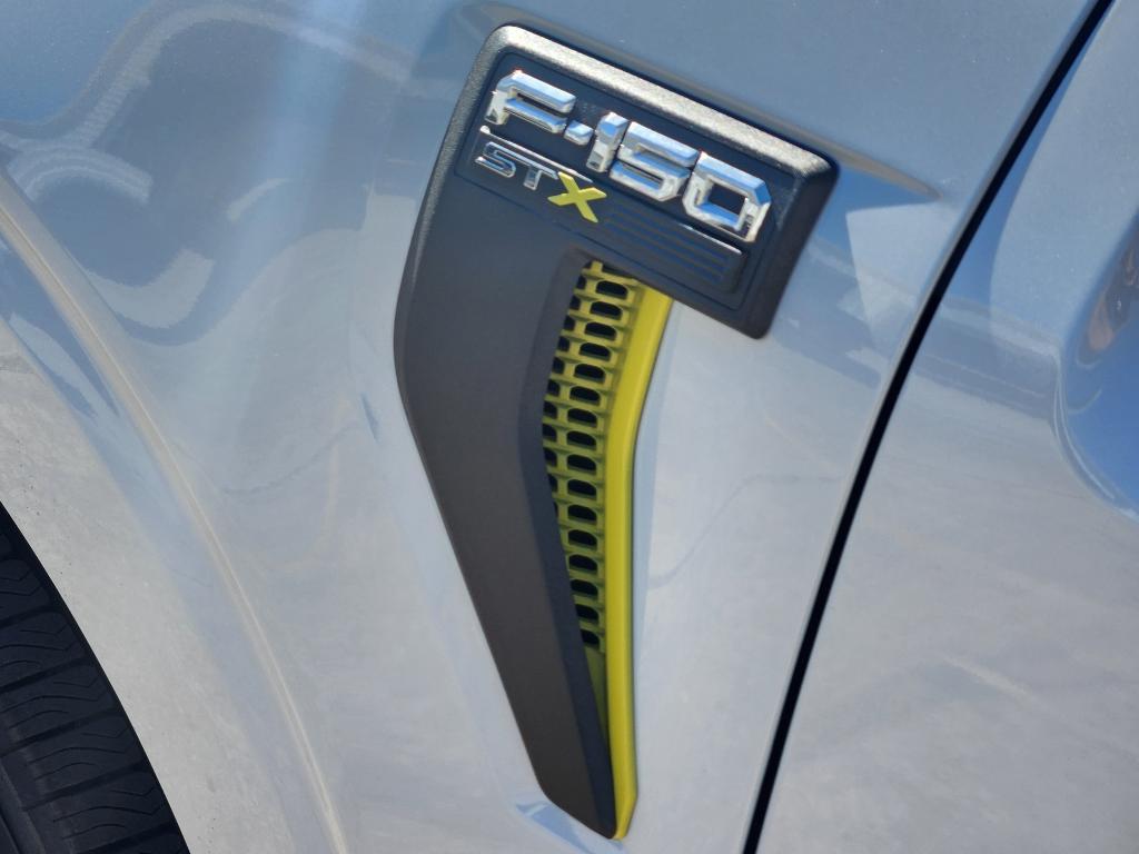 new 2025 Ford F-150 car, priced at $41,264