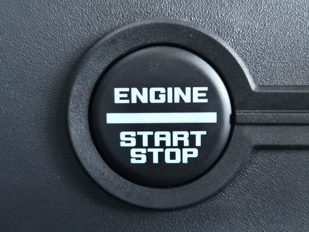 new 2025 Ford Bronco car, priced at $44,620