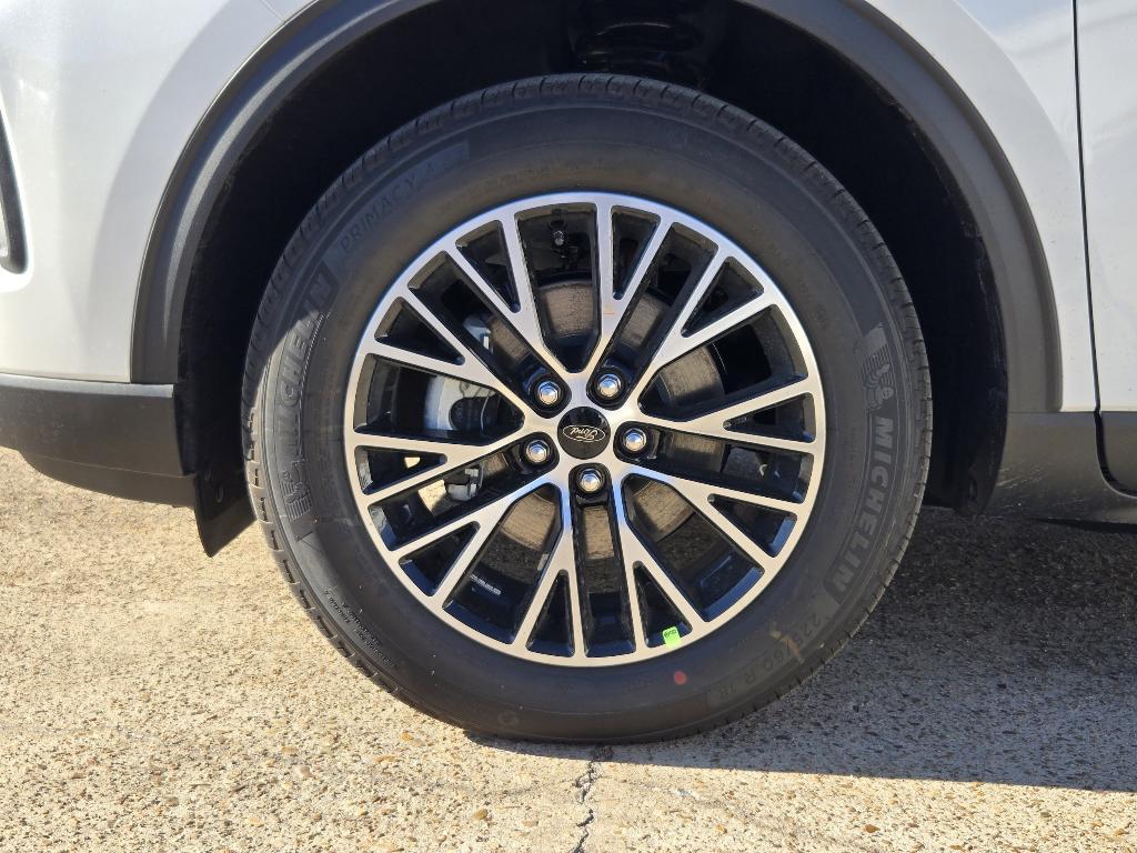 new 2025 Ford Escape car, priced at $30,441