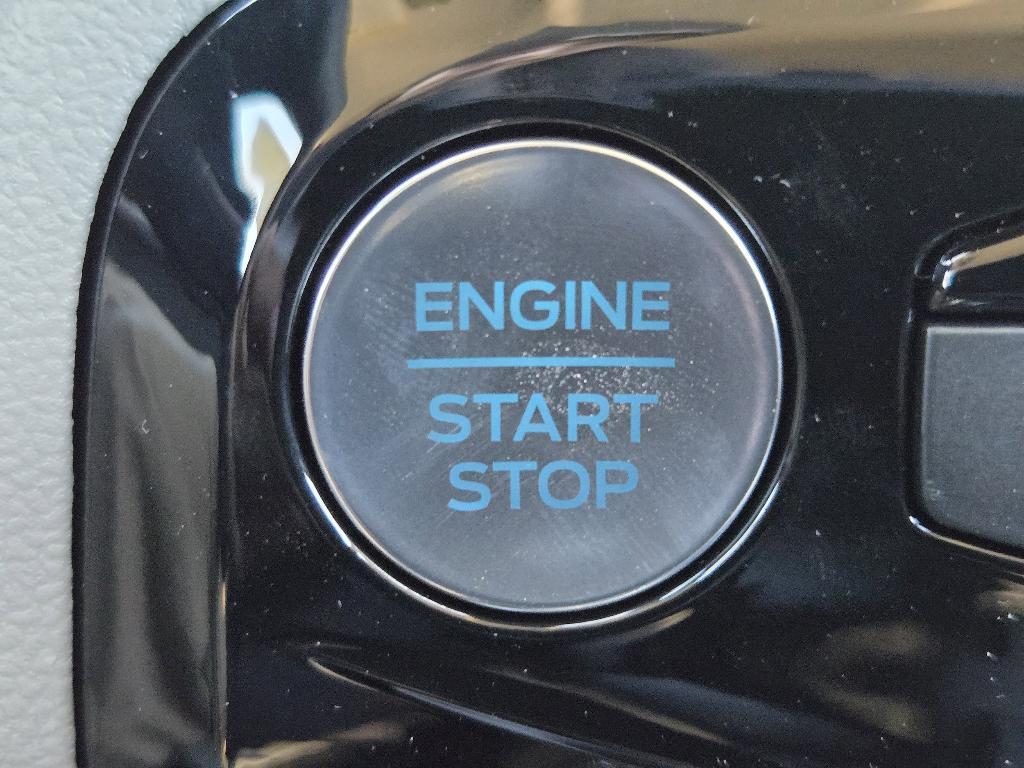 new 2025 Ford Escape car, priced at $30,441