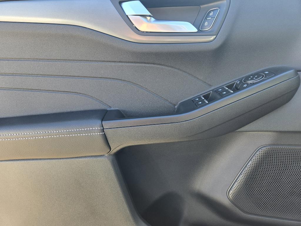 new 2025 Ford Escape car, priced at $30,441