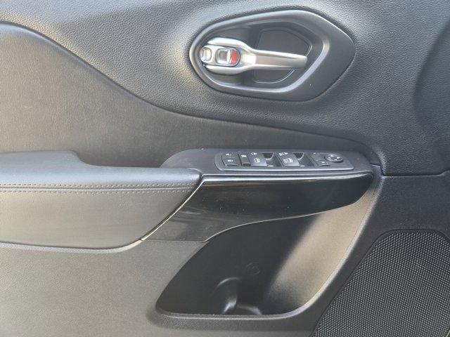 used 2020 Jeep Cherokee car, priced at $14,216