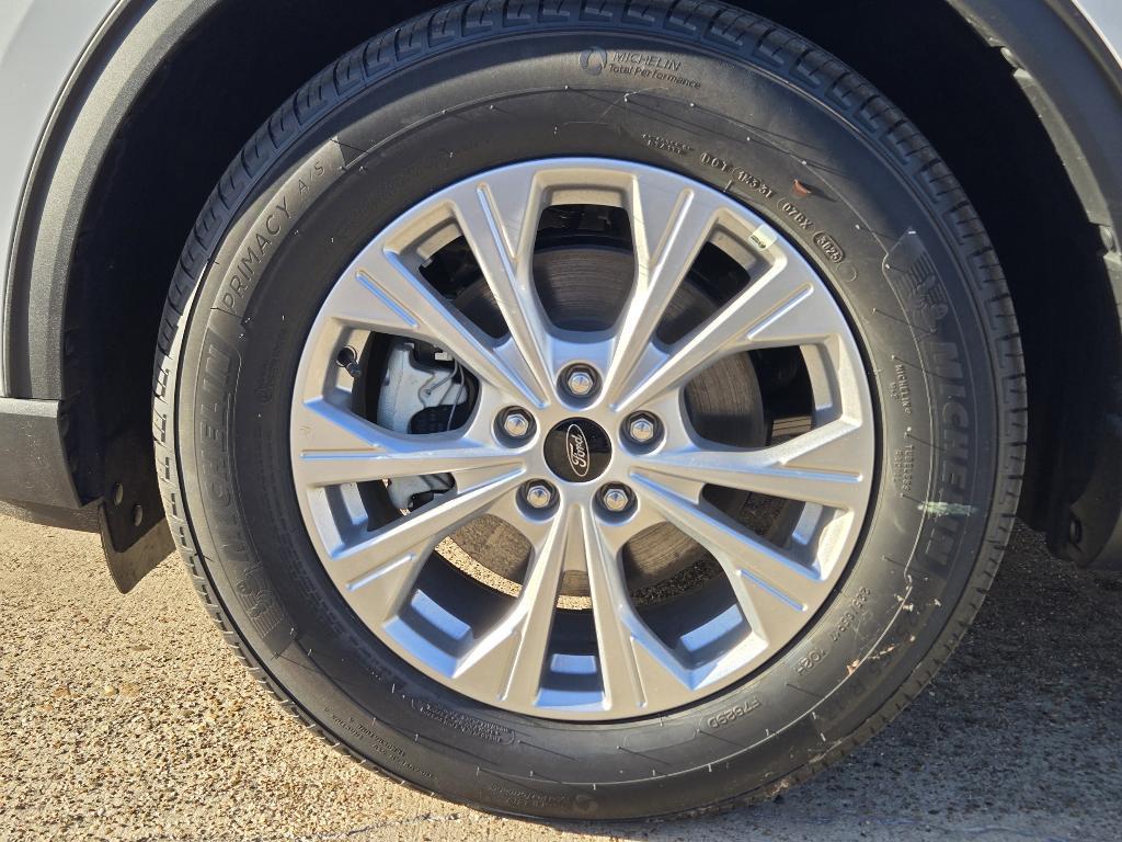 new 2026 Ford Escape car, priced at $29,662