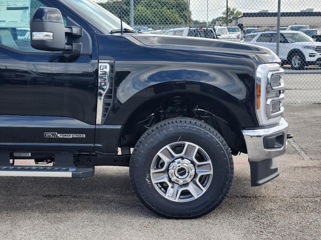new 2025 Ford F-350 car, priced at $75,536