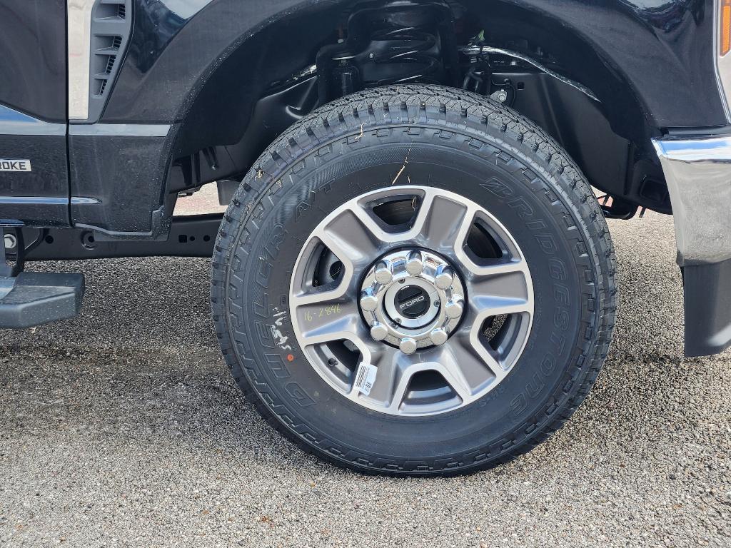 new 2025 Ford F-350 car, priced at $75,536