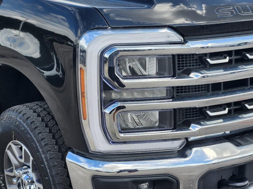 new 2025 Ford F-350 car, priced at $75,536