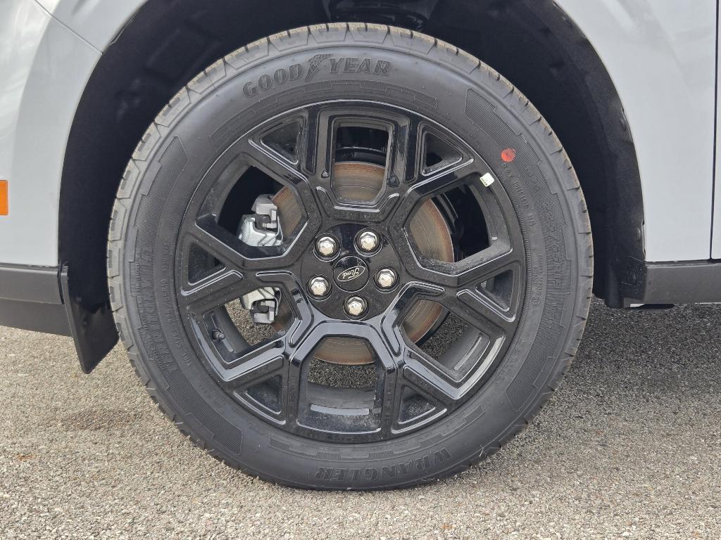 new 2025 Ford Maverick car, priced at $29,475