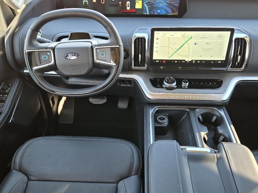 new 2025 Ford Expedition car, priced at $78,150