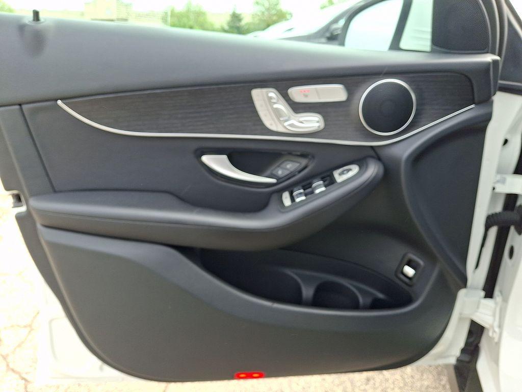 used 2022 Mercedes-Benz GLC 300 car, priced at $33,127