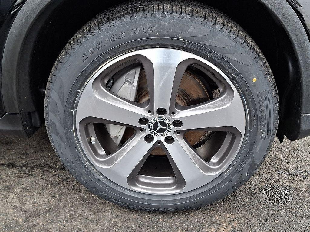 used 2022 Mercedes-Benz GLC 300 car, priced at $39,994