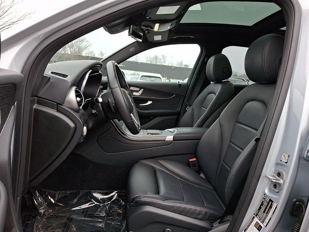 used 2022 Mercedes-Benz GLC 300 car, priced at $33,018
