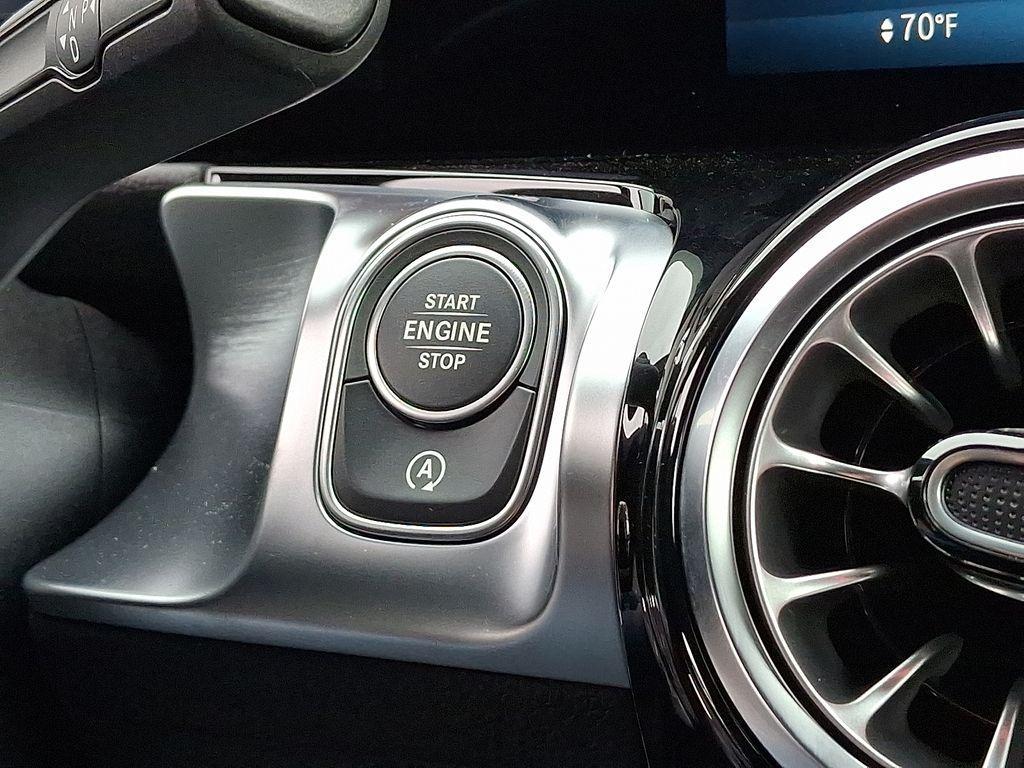 new 2026 Mercedes-Benz GLB 250 car, priced at $49,224