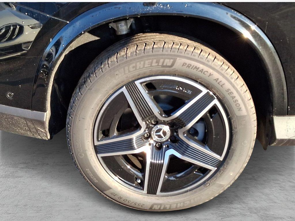 new 2026 Mercedes-Benz GLC 300 car, priced at $58,615