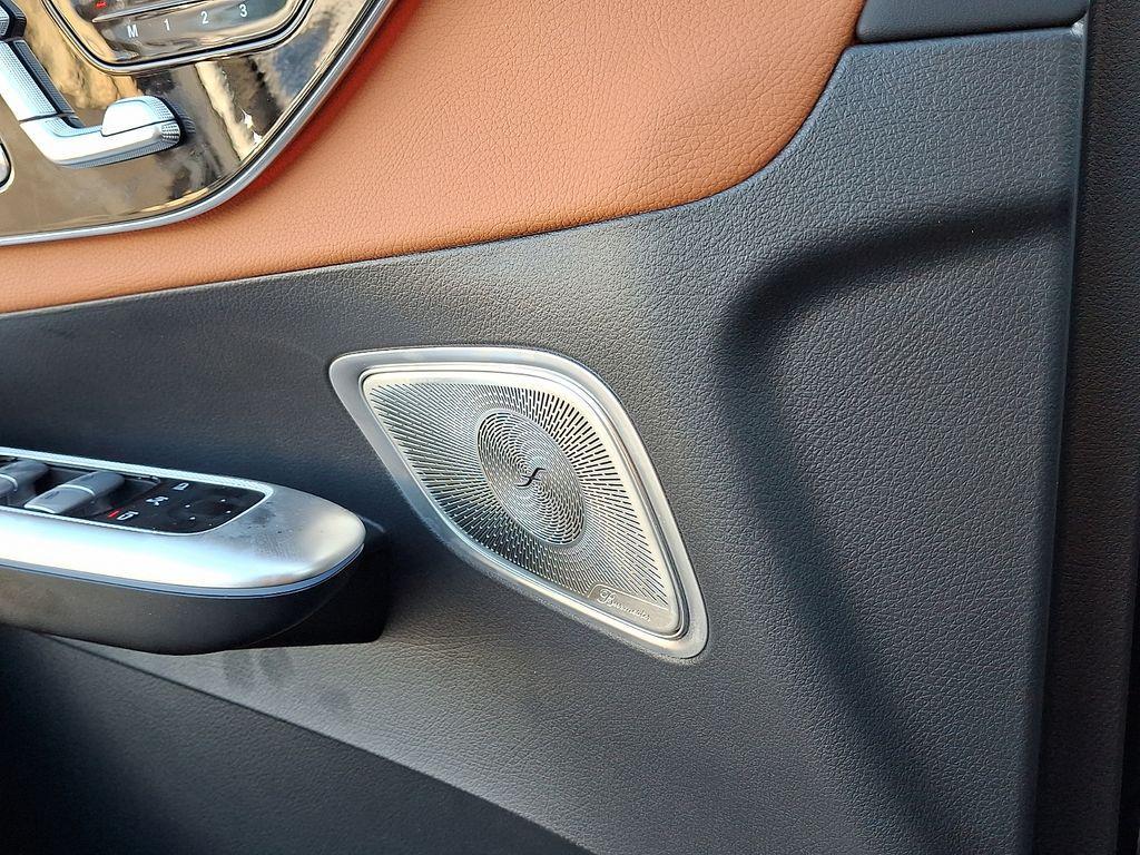 new 2026 Mercedes-Benz GLC 300 car, priced at $59,095