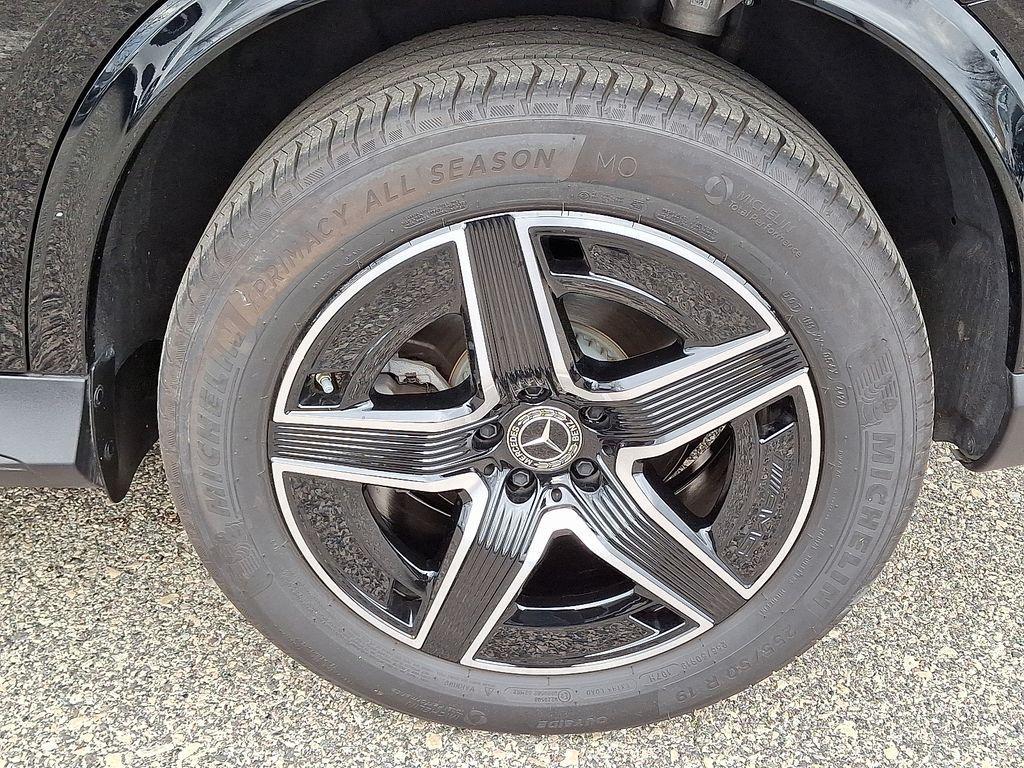 used 2025 Mercedes-Benz GLC 300 car, priced at $50,129