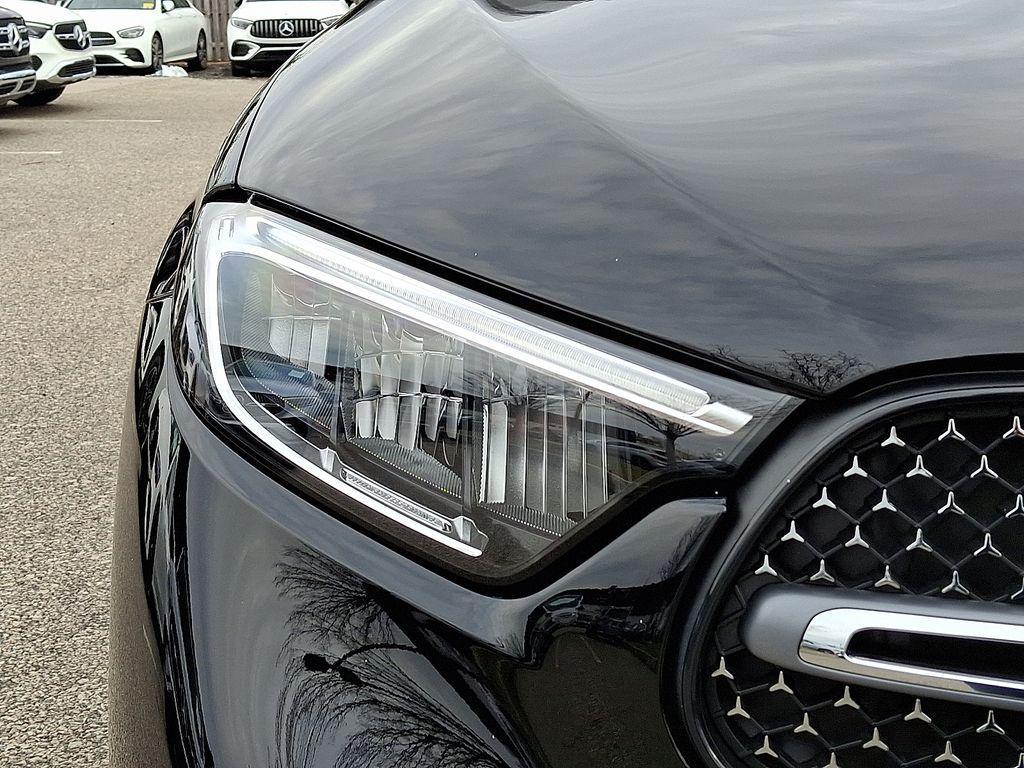 used 2025 Mercedes-Benz GLC 300 car, priced at $50,129