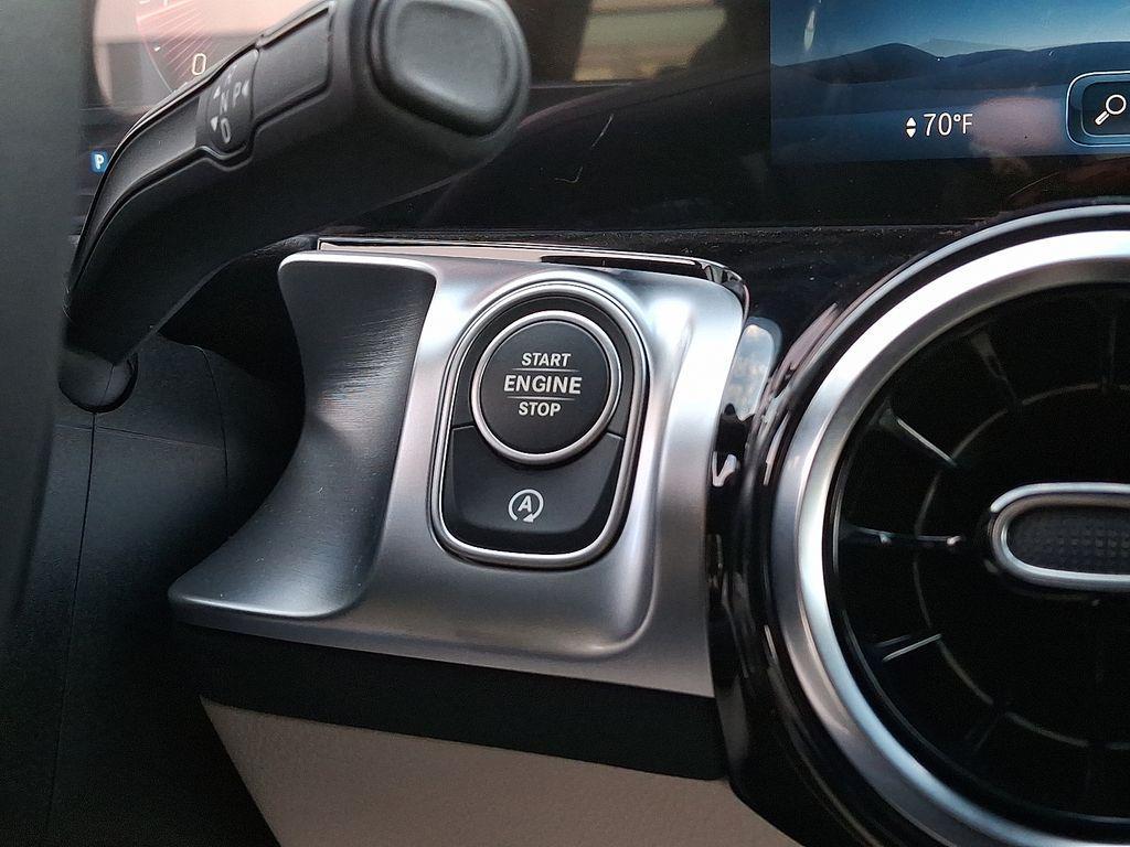 new 2026 Mercedes-Benz GLB 250 car, priced at $49,205