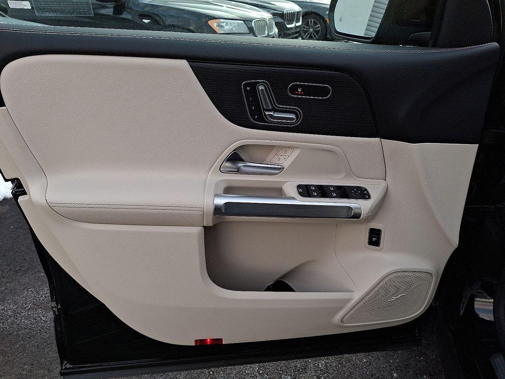 new 2026 Mercedes-Benz GLB 250 car, priced at $49,205