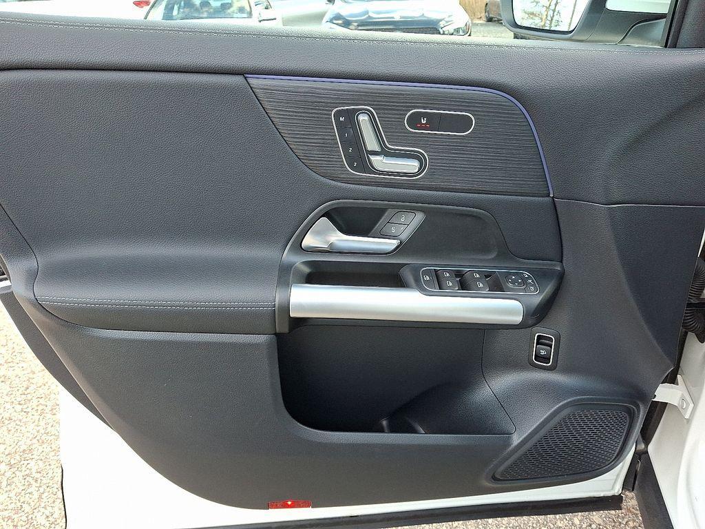 used 2025 Mercedes-Benz GLA 250 car, priced at $41,429