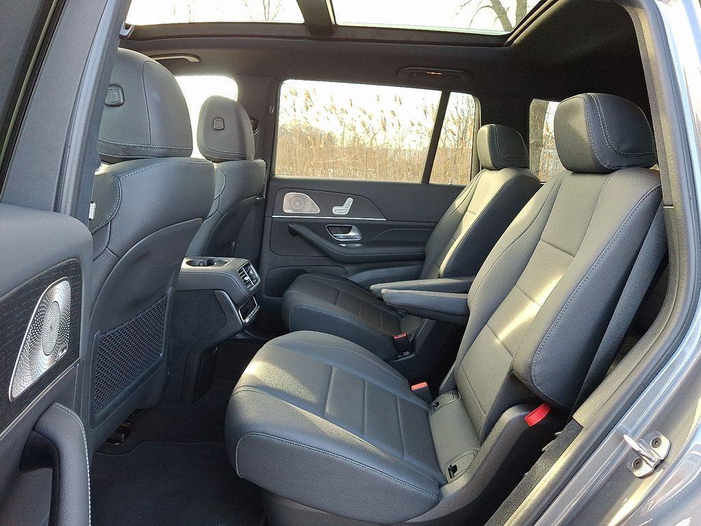 used 2025 Mercedes-Benz GLS 450 car, priced at $86,127