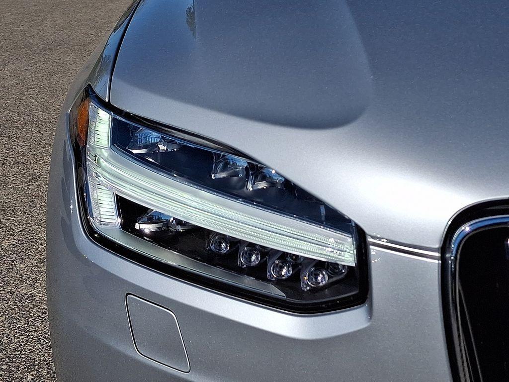 used 2022 Volvo XC90 car, priced at $30,312