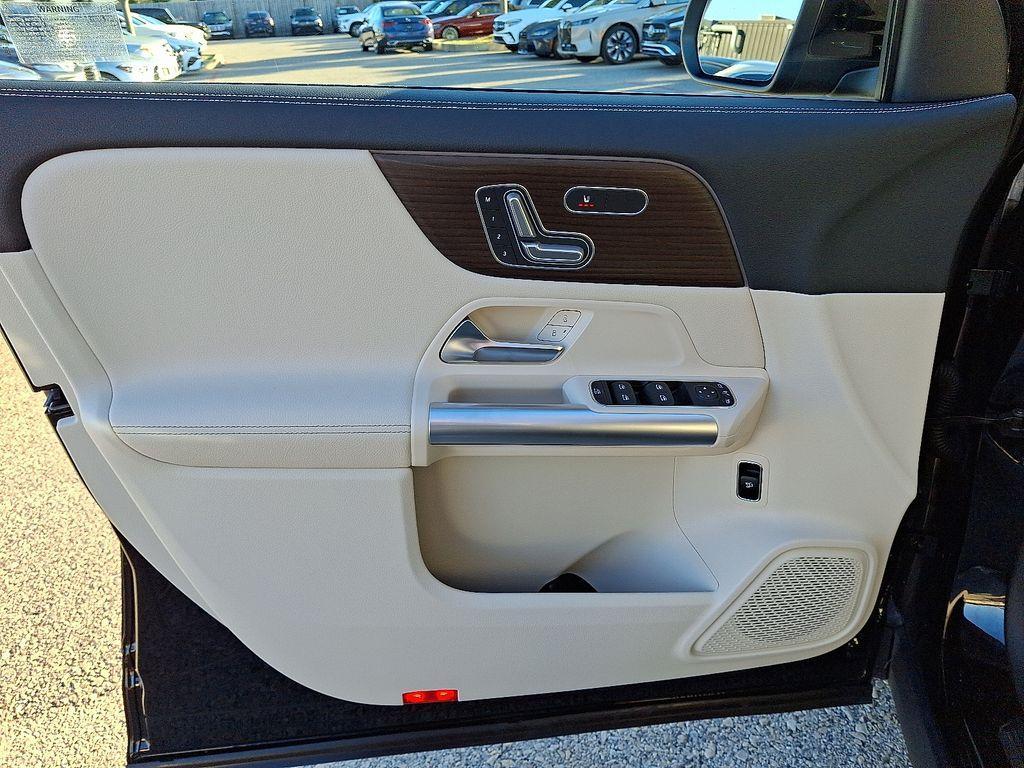 used 2025 Mercedes-Benz GLA 250 car, priced at $41,777