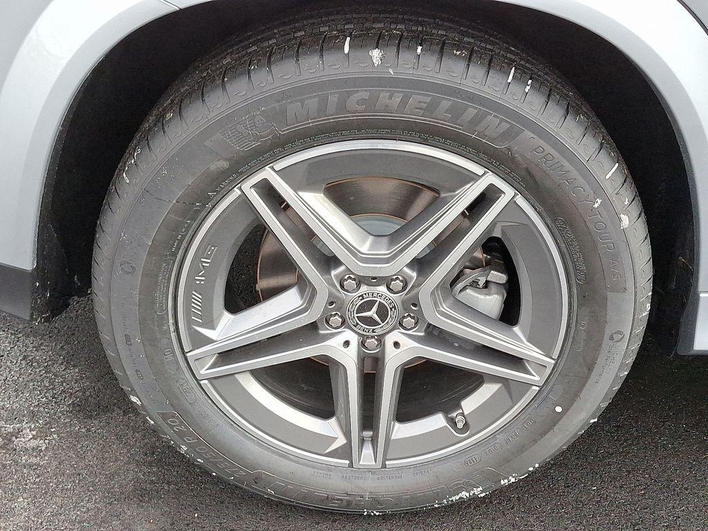 new 2026 Mercedes-Benz GLE 450 car, priced at $77,055