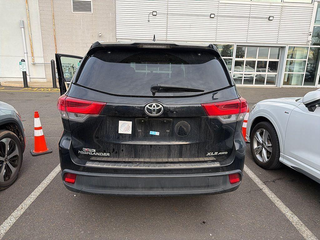 used 2019 Toyota Highlander car, priced at $25,998