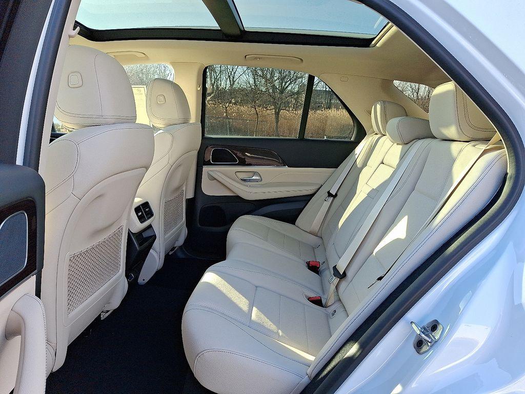 new 2026 Mercedes-Benz GLE 450 car, priced at $73,388