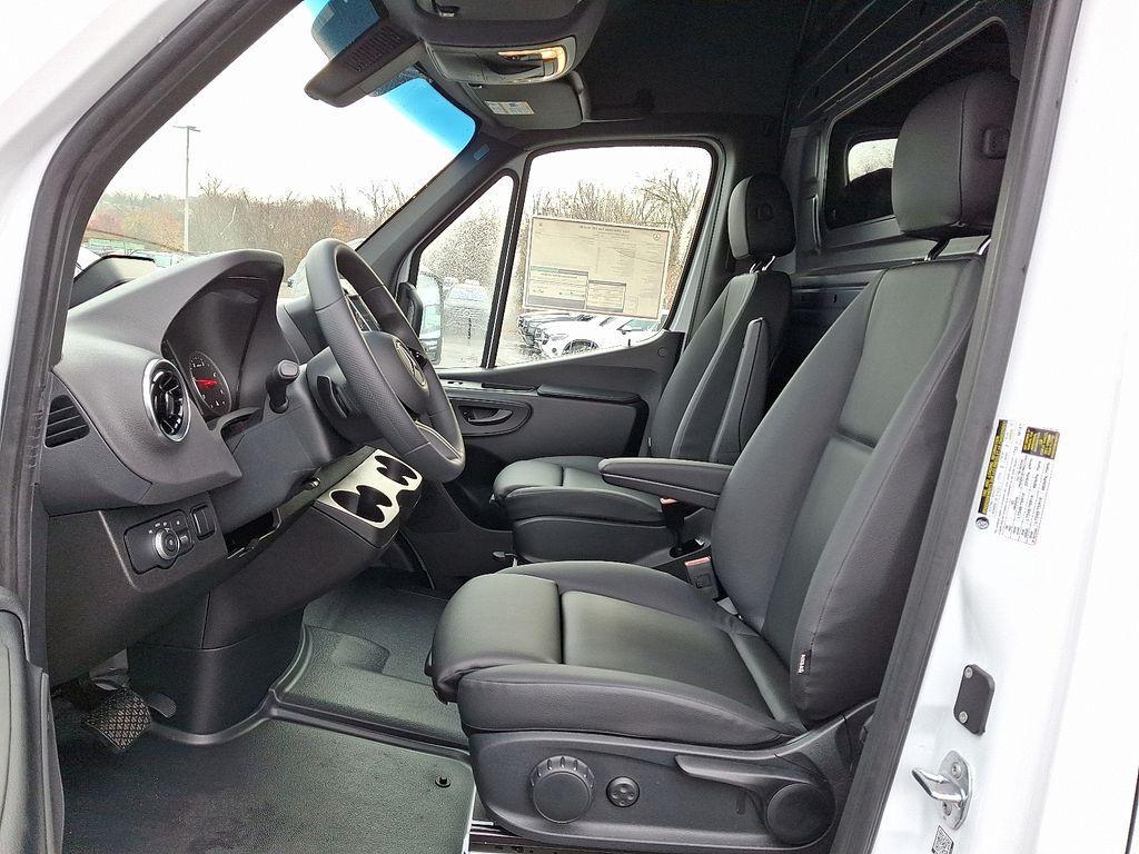 new 2026 Mercedes-Benz Sprinter 2500 car, priced at $64,993