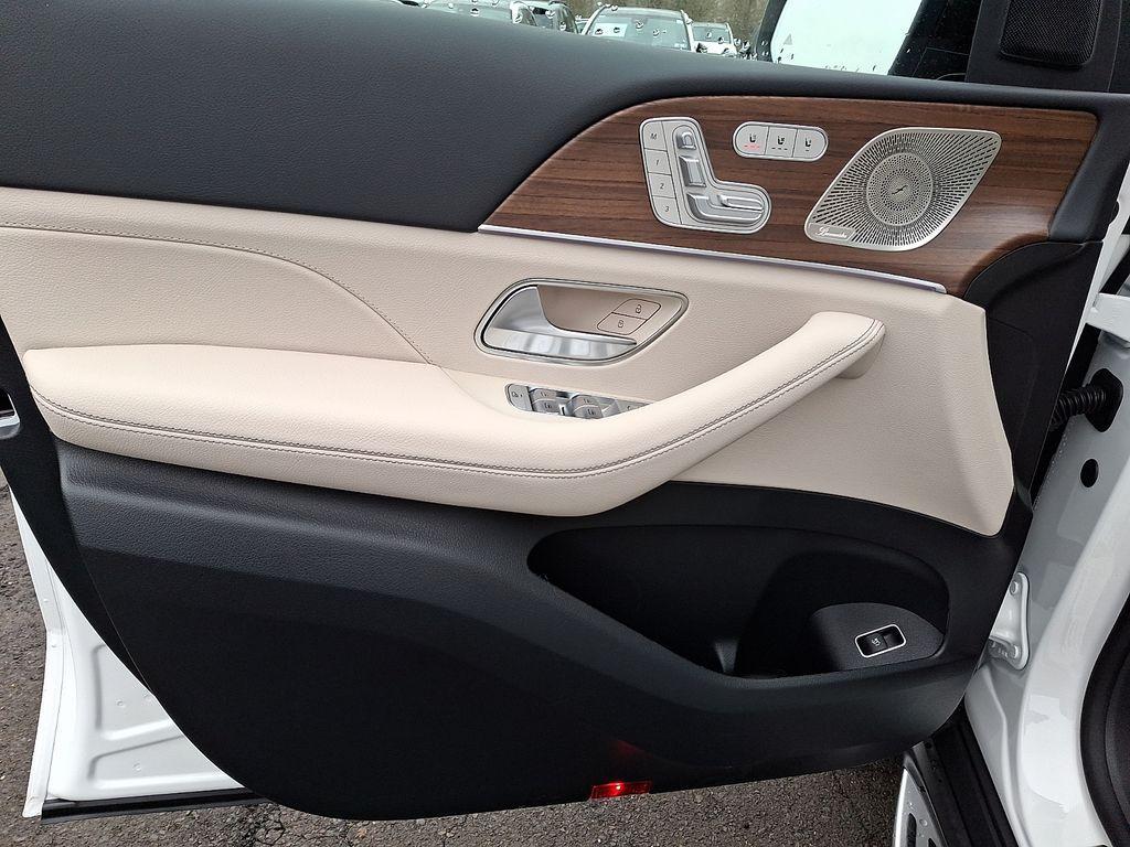 new 2026 Mercedes-Benz GLE 450 car, priced at $76,096