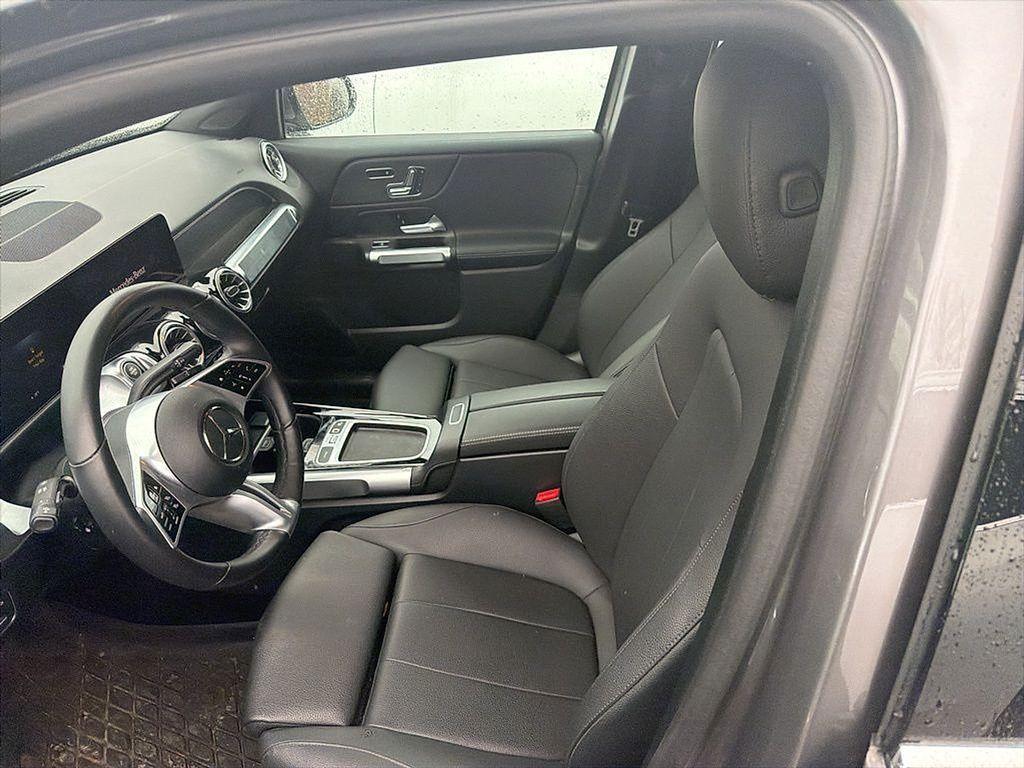 used 2025 Mercedes-Benz GLB 250 car, priced at $44,322