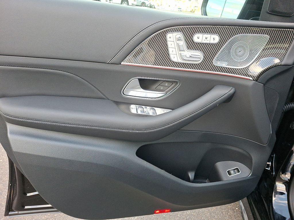 new 2026 Mercedes-Benz AMG GLE 63 car, priced at $135,095