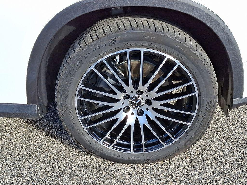 used 2025 Mercedes-Benz GLC 300 car, priced at $46,012