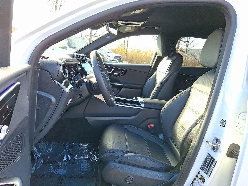 used 2025 Mercedes-Benz GLC 300 car, priced at $46,012