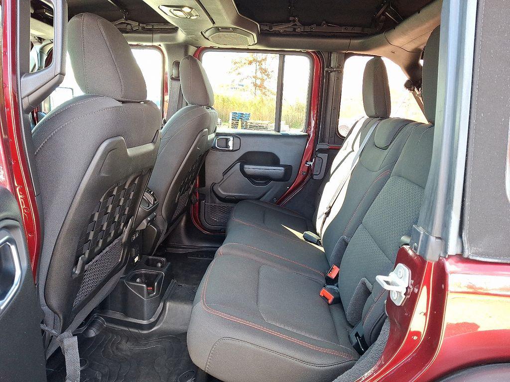 used 2022 Jeep Wrangler Unlimited car, priced at $31,999