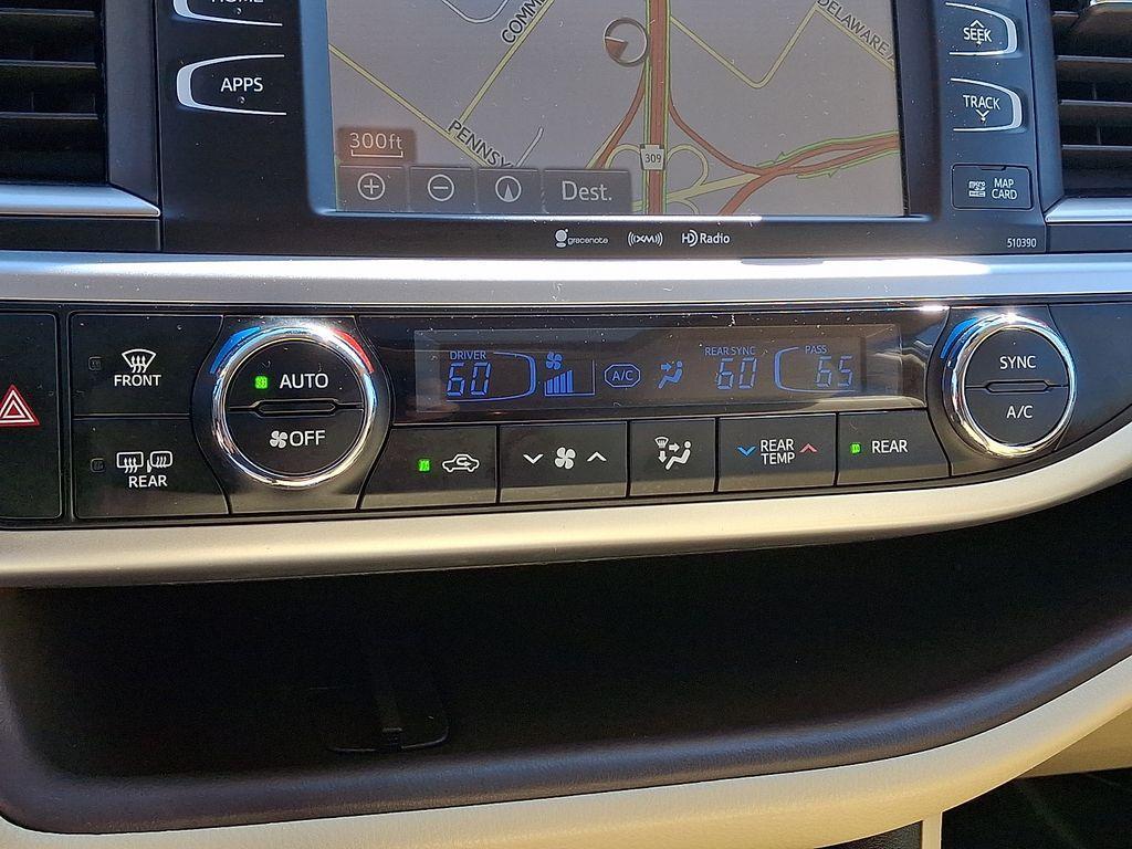 used 2019 Toyota Highlander car, priced at $26,875