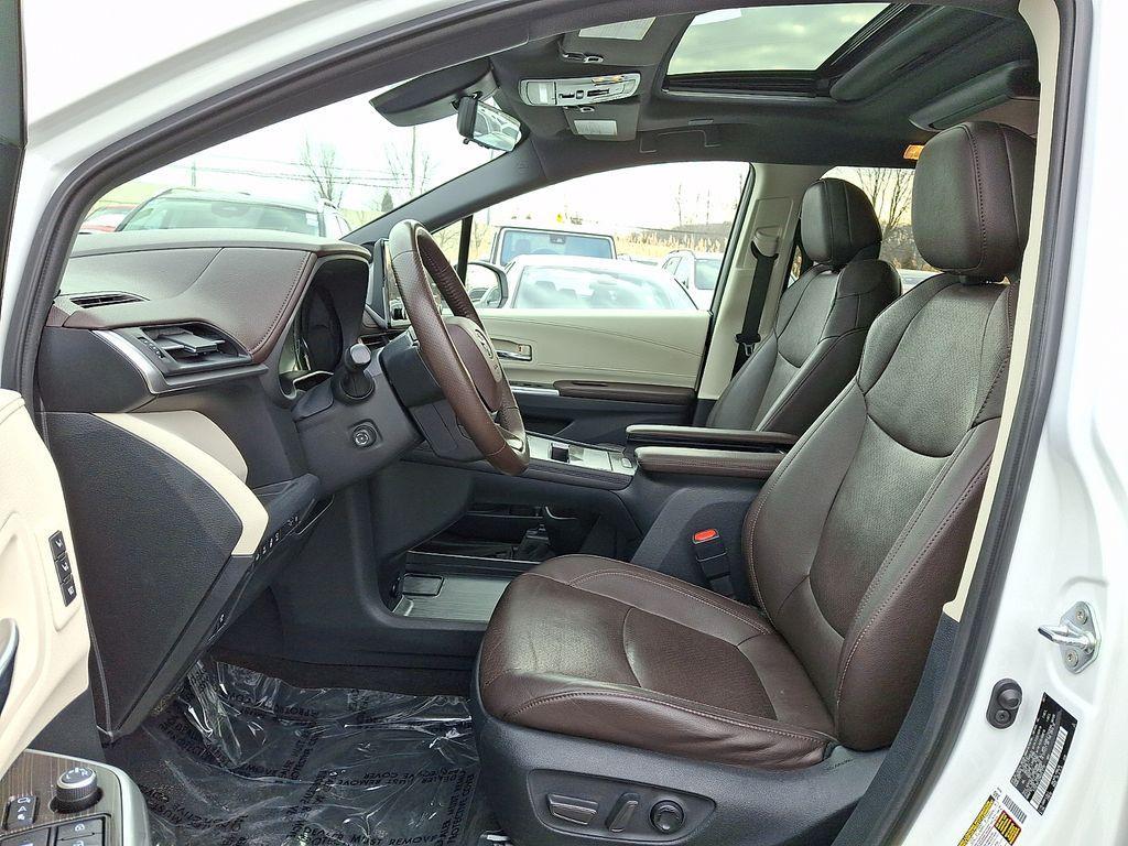 used 2022 Toyota Sienna car, priced at $43,116