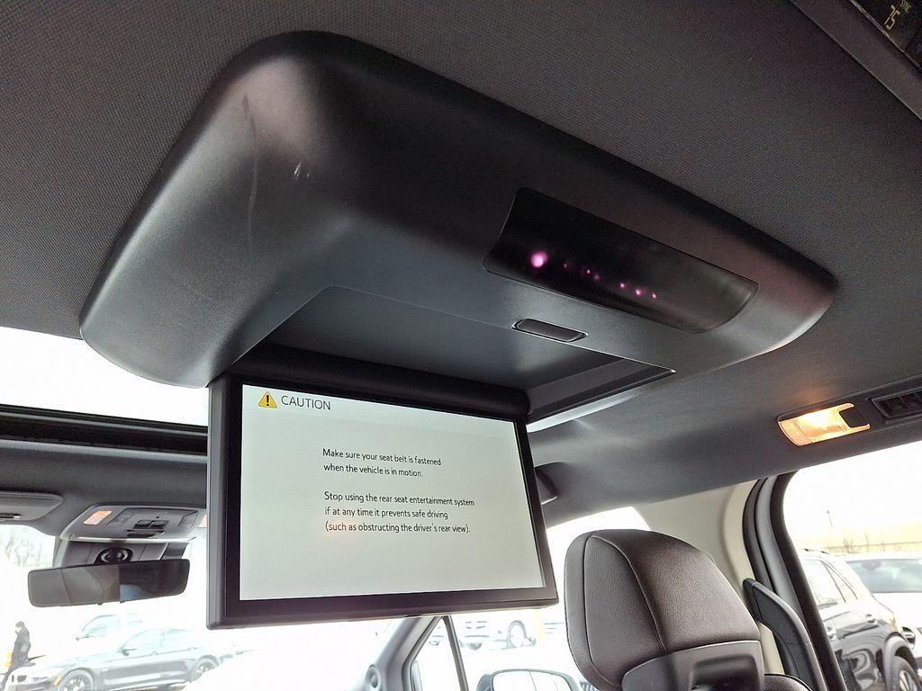 used 2022 Toyota Sienna car, priced at $43,116