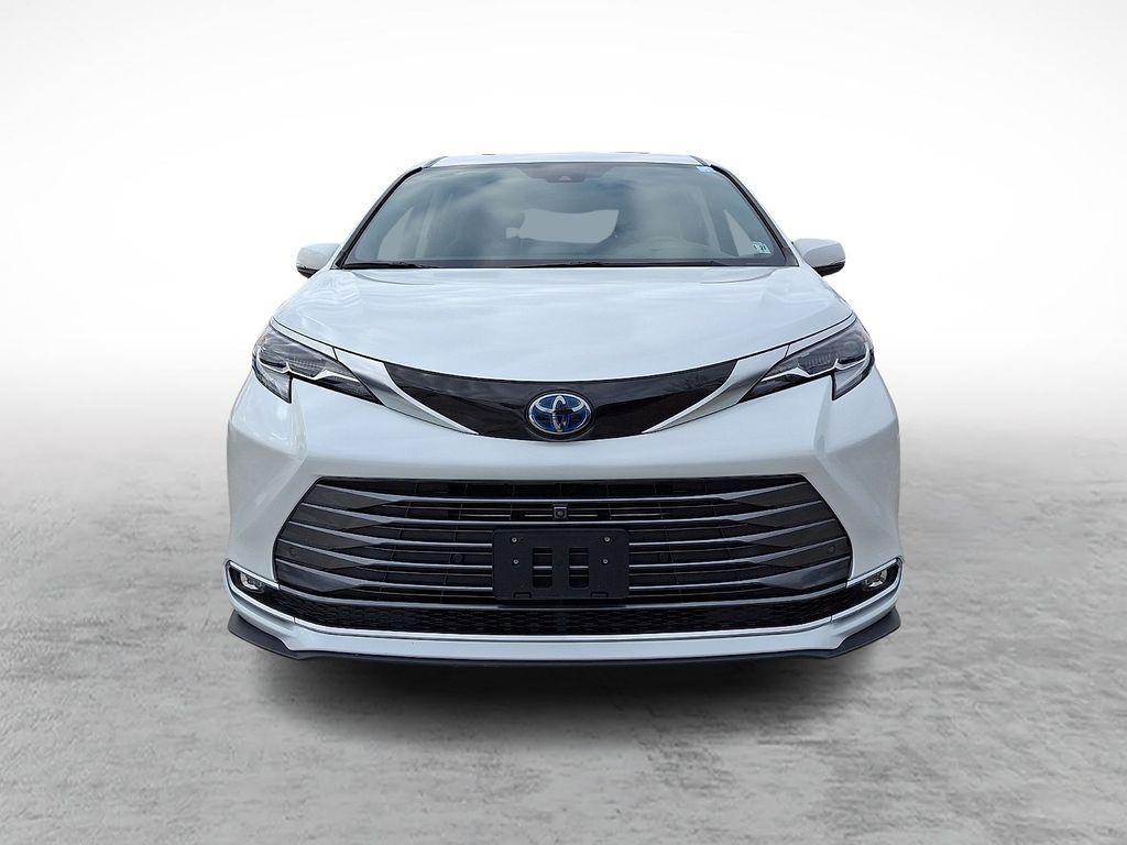 used 2022 Toyota Sienna car, priced at $43,116