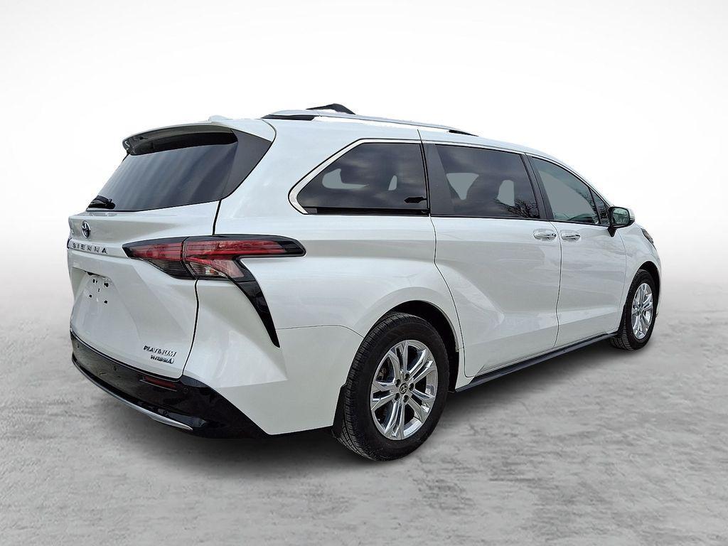 used 2022 Toyota Sienna car, priced at $43,116