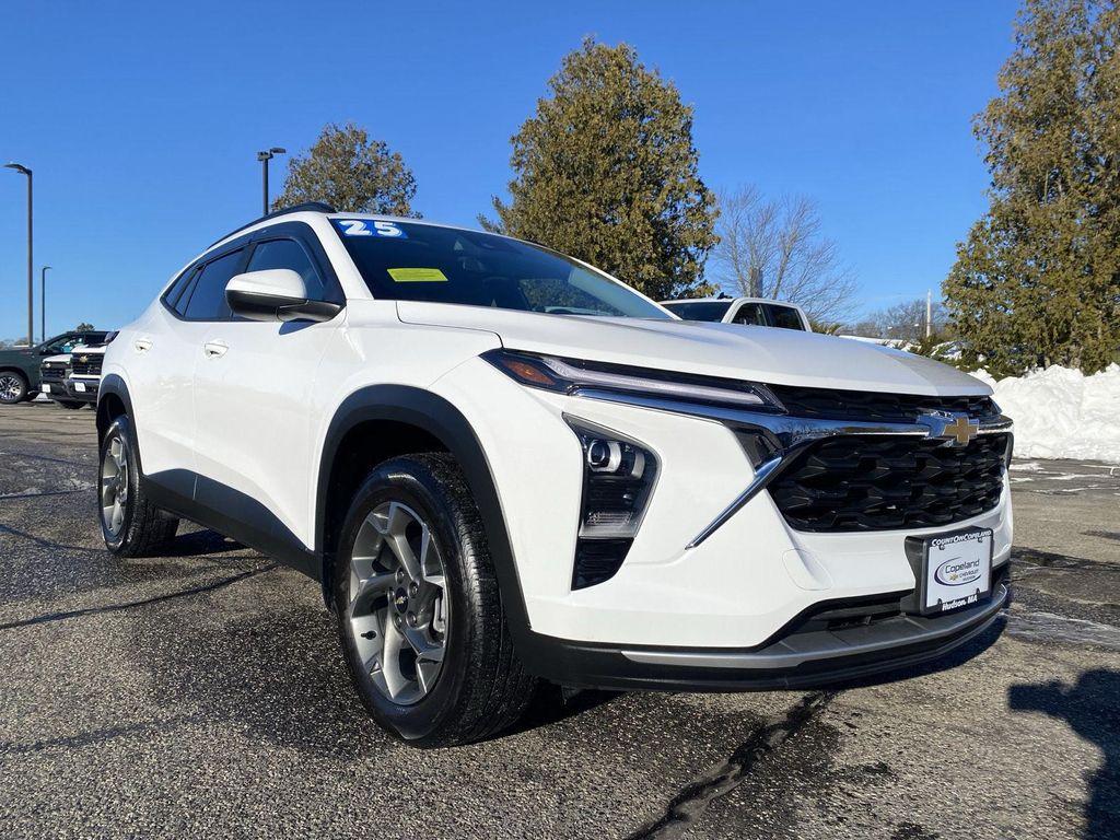 used 2025 Chevrolet Trax car, priced at $21,999