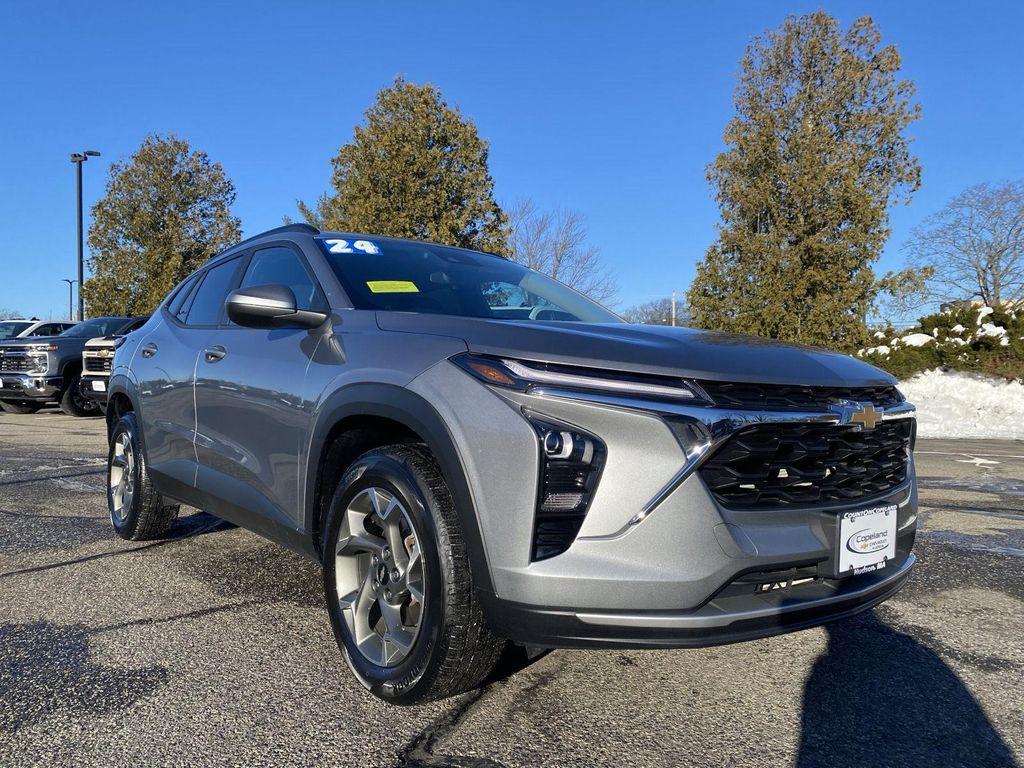 used 2024 Chevrolet Trax car, priced at $20,999