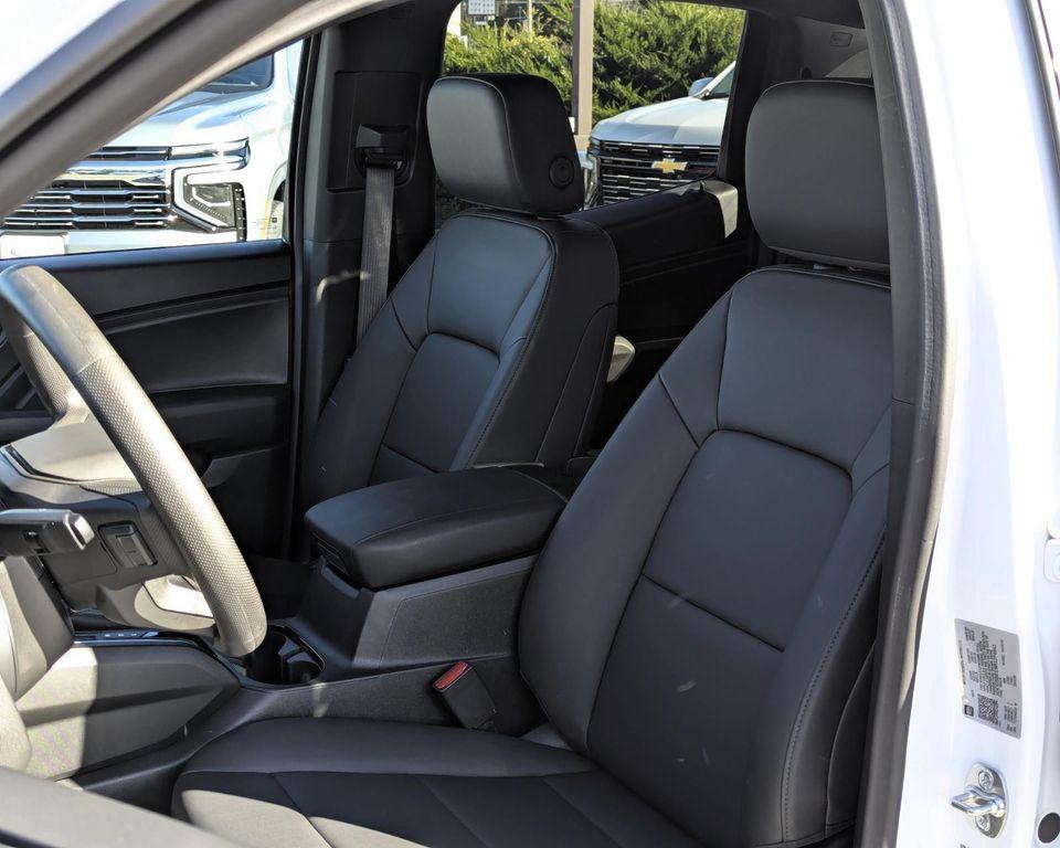 new 2024 Chevrolet Colorado car, priced at $30,385