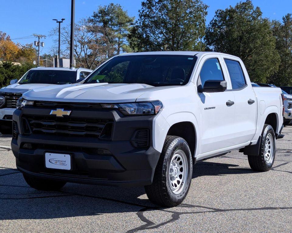 new 2024 Chevrolet Colorado car, priced at $30,385