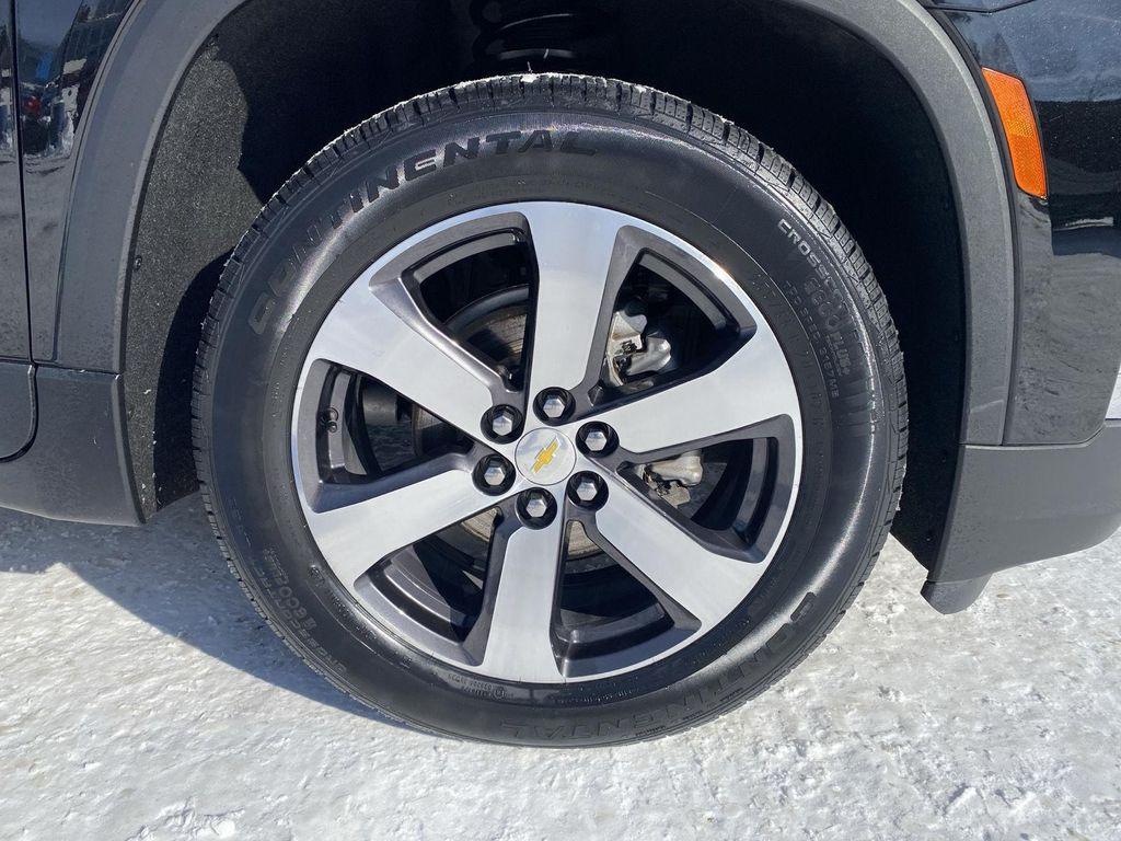 used 2023 Chevrolet Traverse car, priced at $31,999