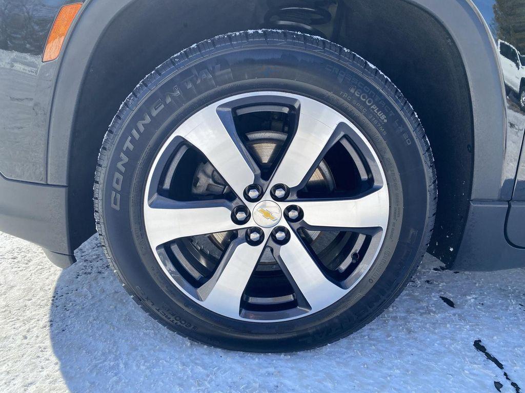 used 2023 Chevrolet Traverse car, priced at $31,999