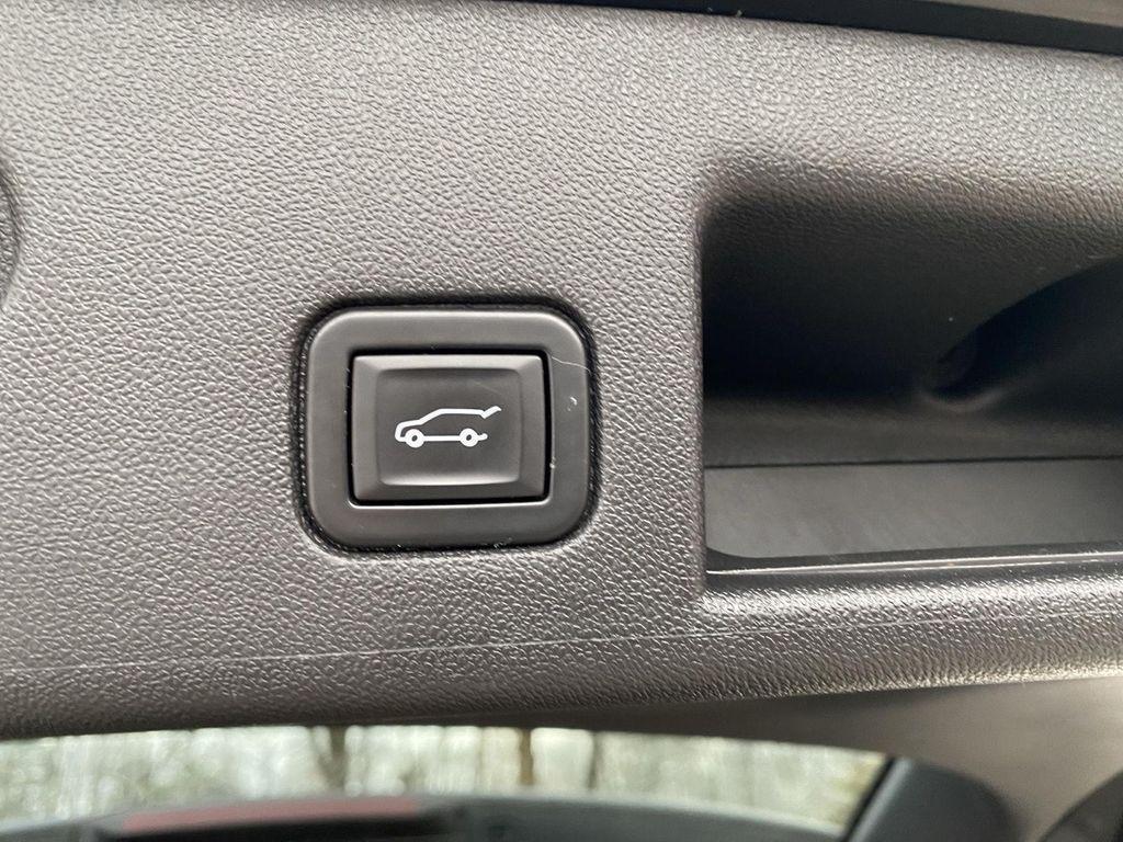 used 2020 Chevrolet Equinox car, priced at $15,999