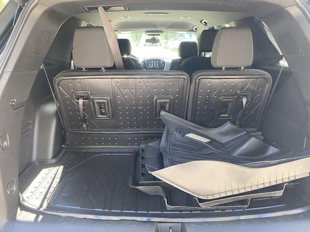 used 2023 Chevrolet Traverse car, priced at $29,999