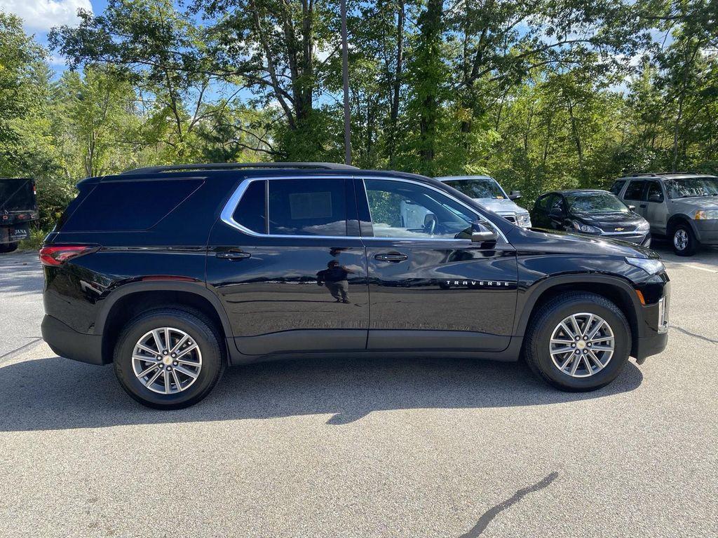 used 2023 Chevrolet Traverse car, priced at $29,999